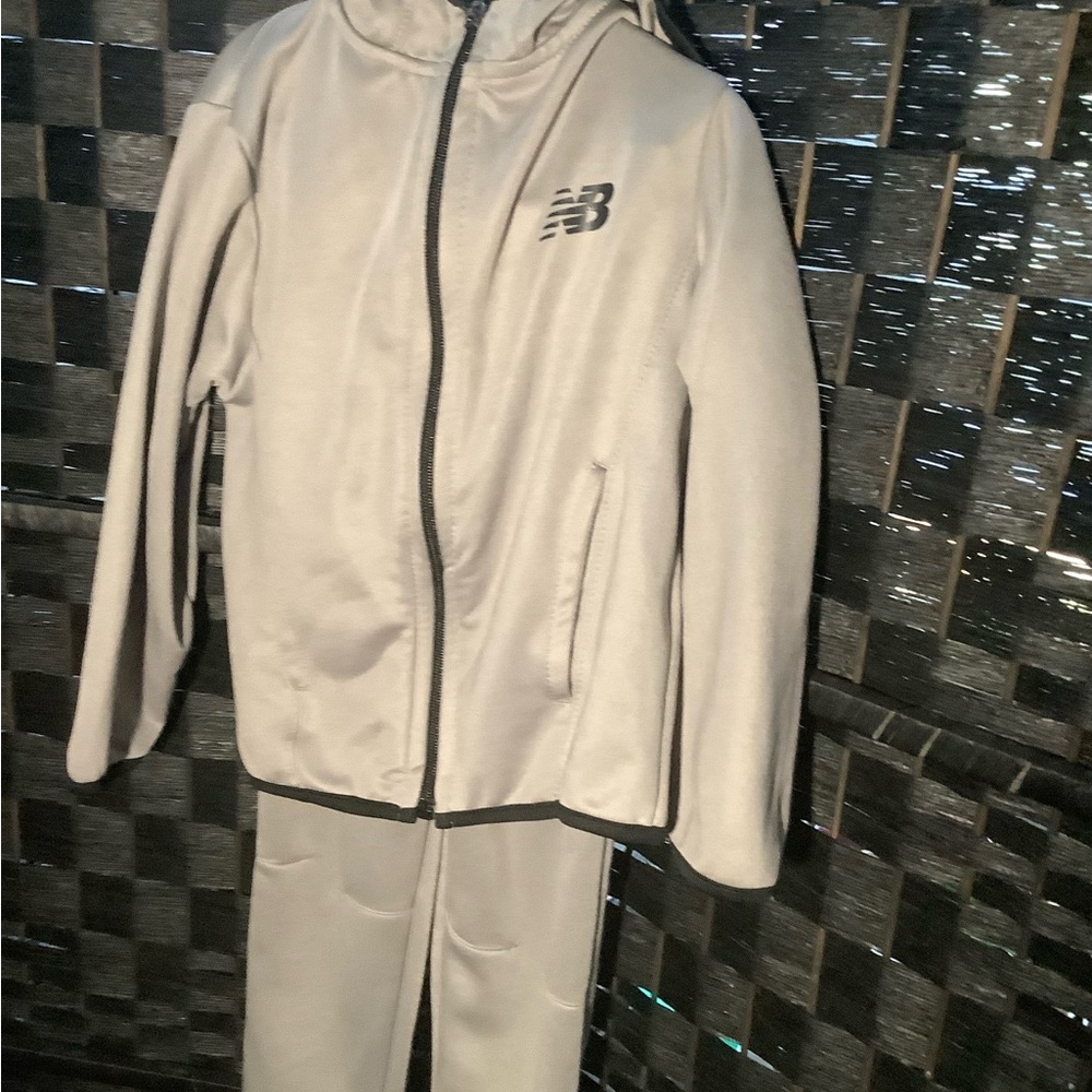 New Balance Kids' Light Gray Jacket and Pants Set